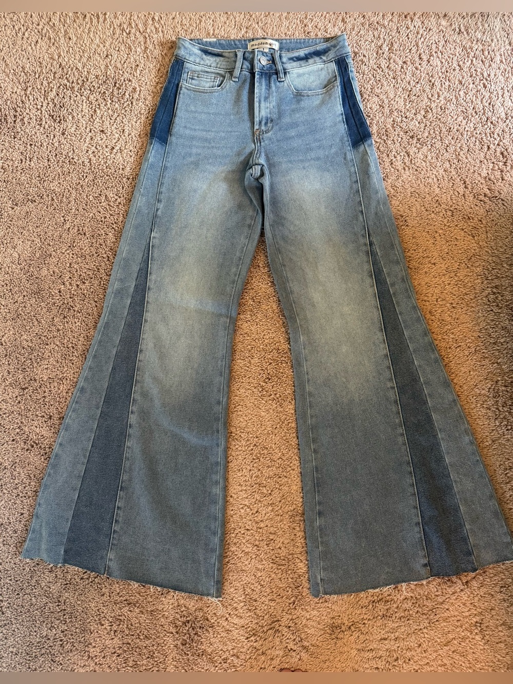 Madden Girl Two-Tone Panel Flared Jeans - Light Wash